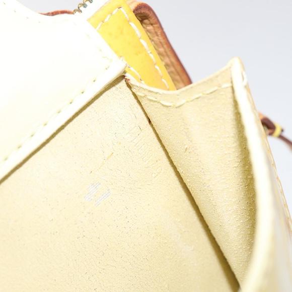 LOUIS VUITTON Monogram Vernis Motto Pouch Lime Yellow M91059 LV Auth ep7977 - Picture 12 of 16